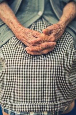 danie-franco-CeZypKDceQc-unsplash vieillesse